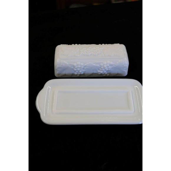 Imperial Milk Glass Grape Patter Butter Dish & Lid - Picture 4 of 8